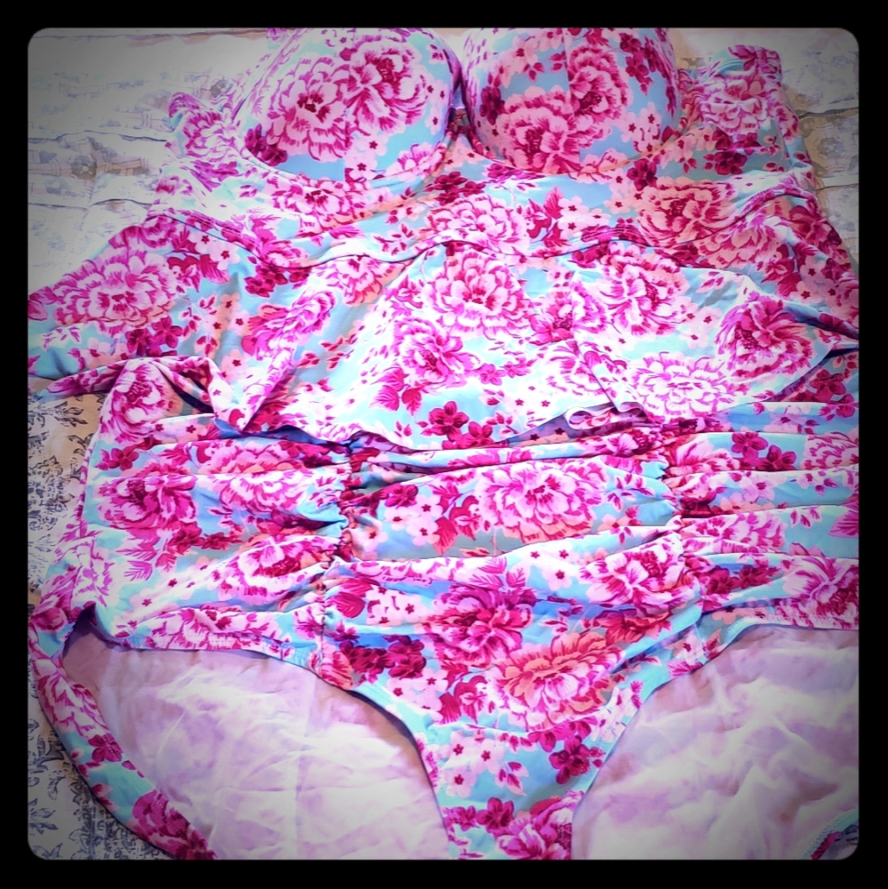 Torrid bathing suit set